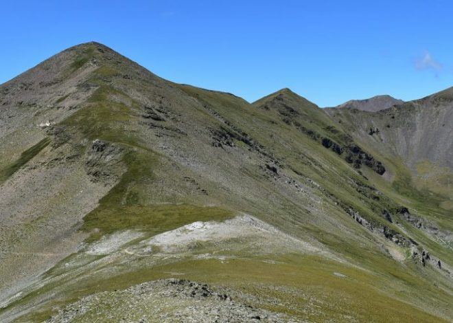 Escursionismo nei Pirenei: perché è diverso dalle Alpi